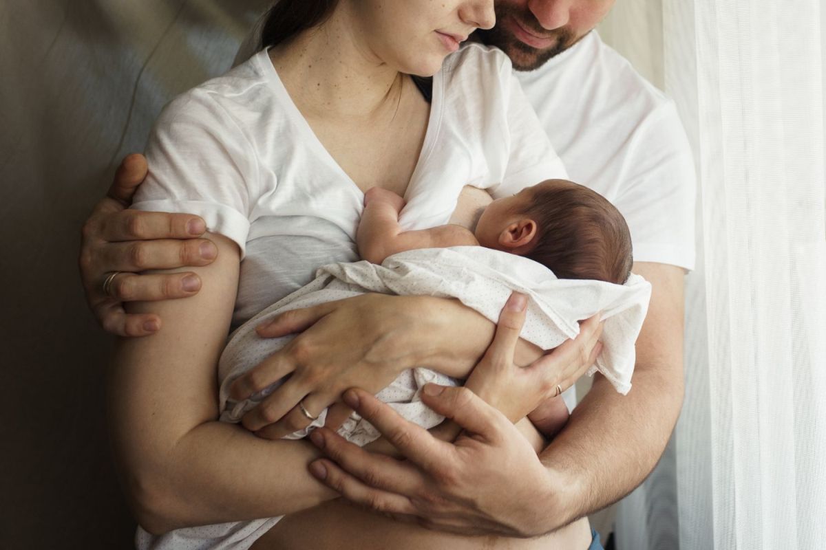 Jak pielęgnować noworodka – kilka praktycznych rad